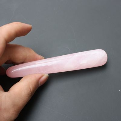 คุณภาพ  Acupuncture Pink Crystal Massage Stick Quartz Beauty Body Relaxation โรงงาน